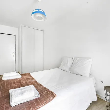 Le Fratelli - 3 Bdr - Balcon - Paris - Parking Apartment Arcueil